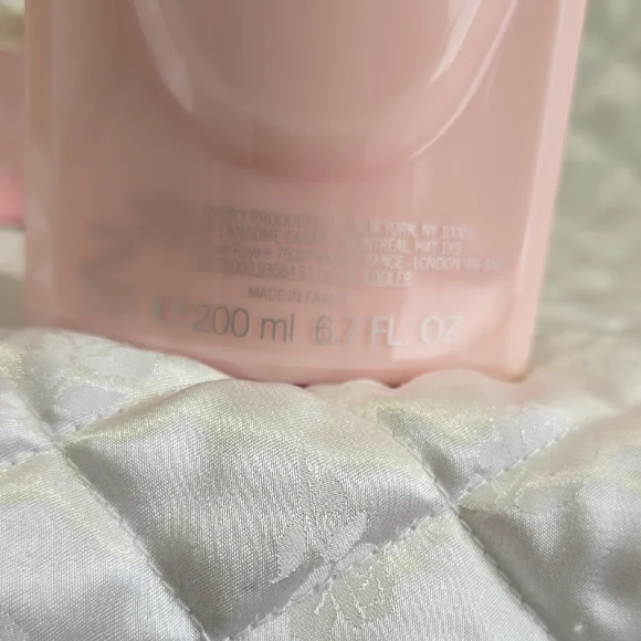 Lancôme La Vie Est Belle Body Lotion - Picture 3 of 6